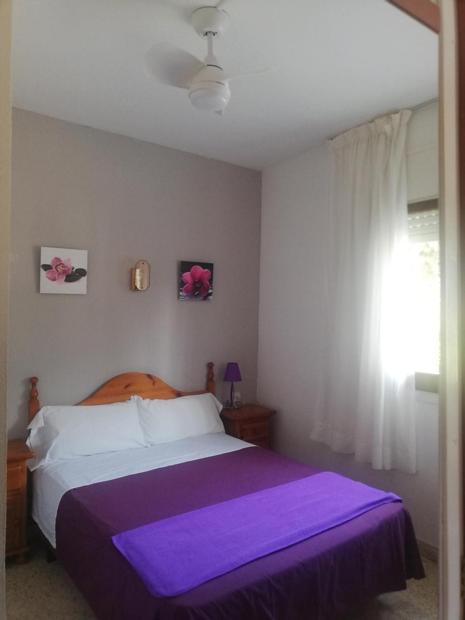 Hostal Los Pinares Lloret de Mar Exterior photo